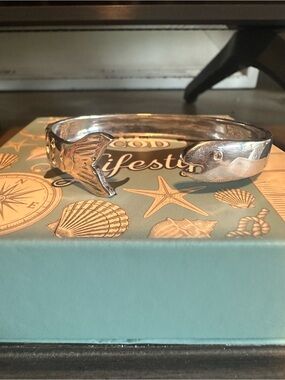 Cape  Cod Fish Cuff with Diamond eye